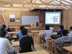 201508_forest003_0826007_川畑理子さんによる木材利用の講演.JPG.jpg